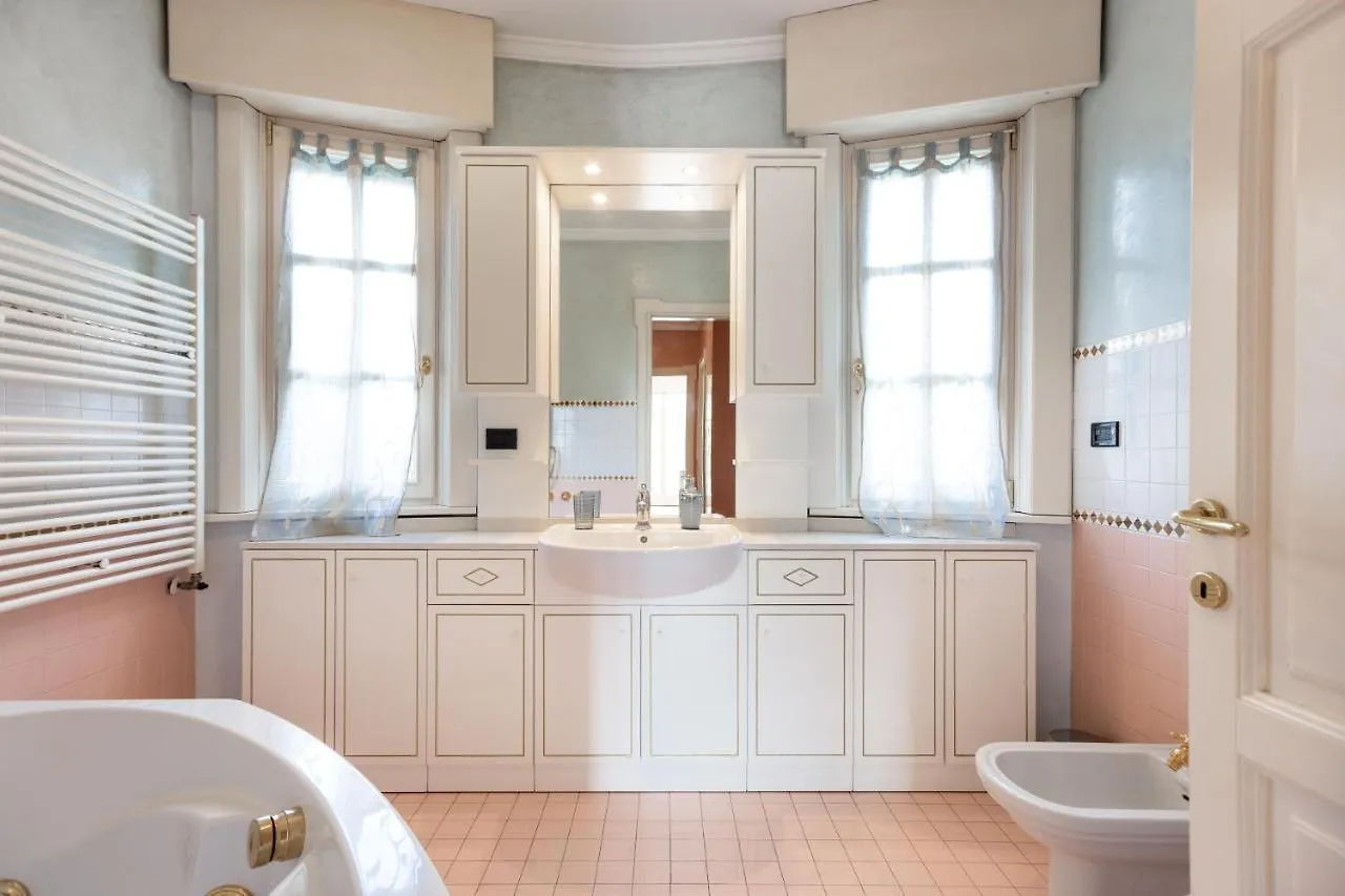 Appartamento White House Lainate 0*,  Italia