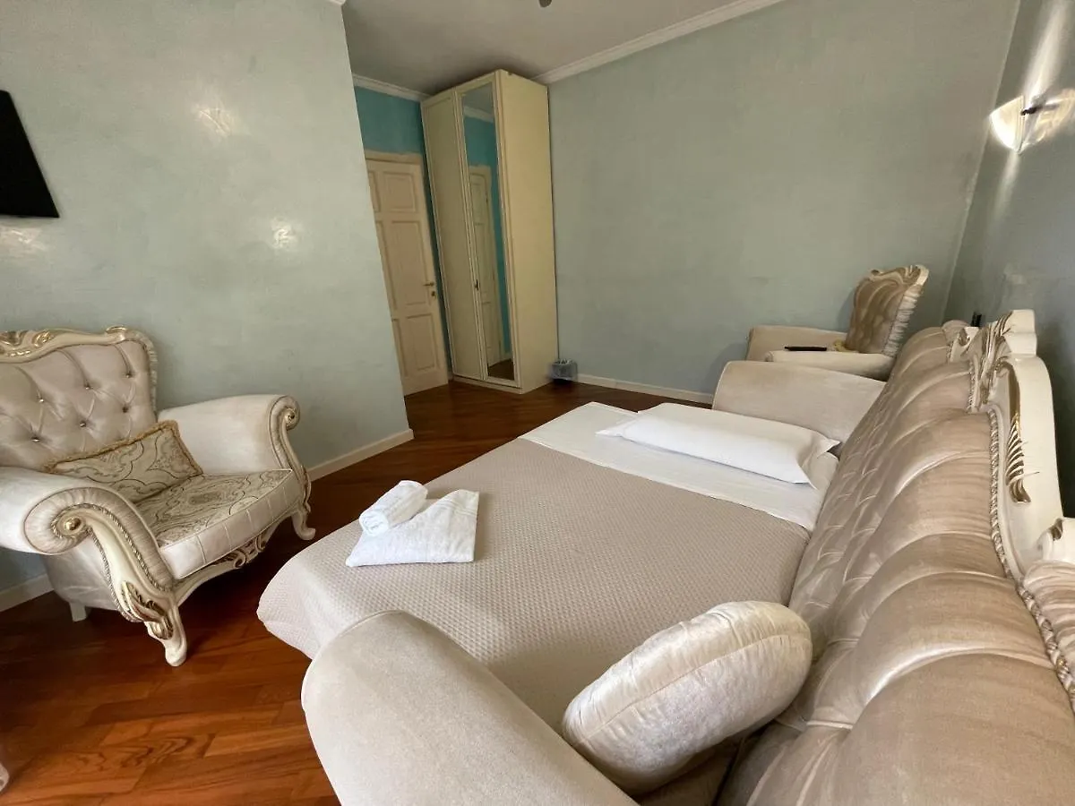 Appartamento White House Lainate 0*,